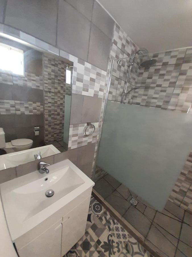 Ibiza Suite Independent Bedroom And Bathroom Albufeira Exterior photo